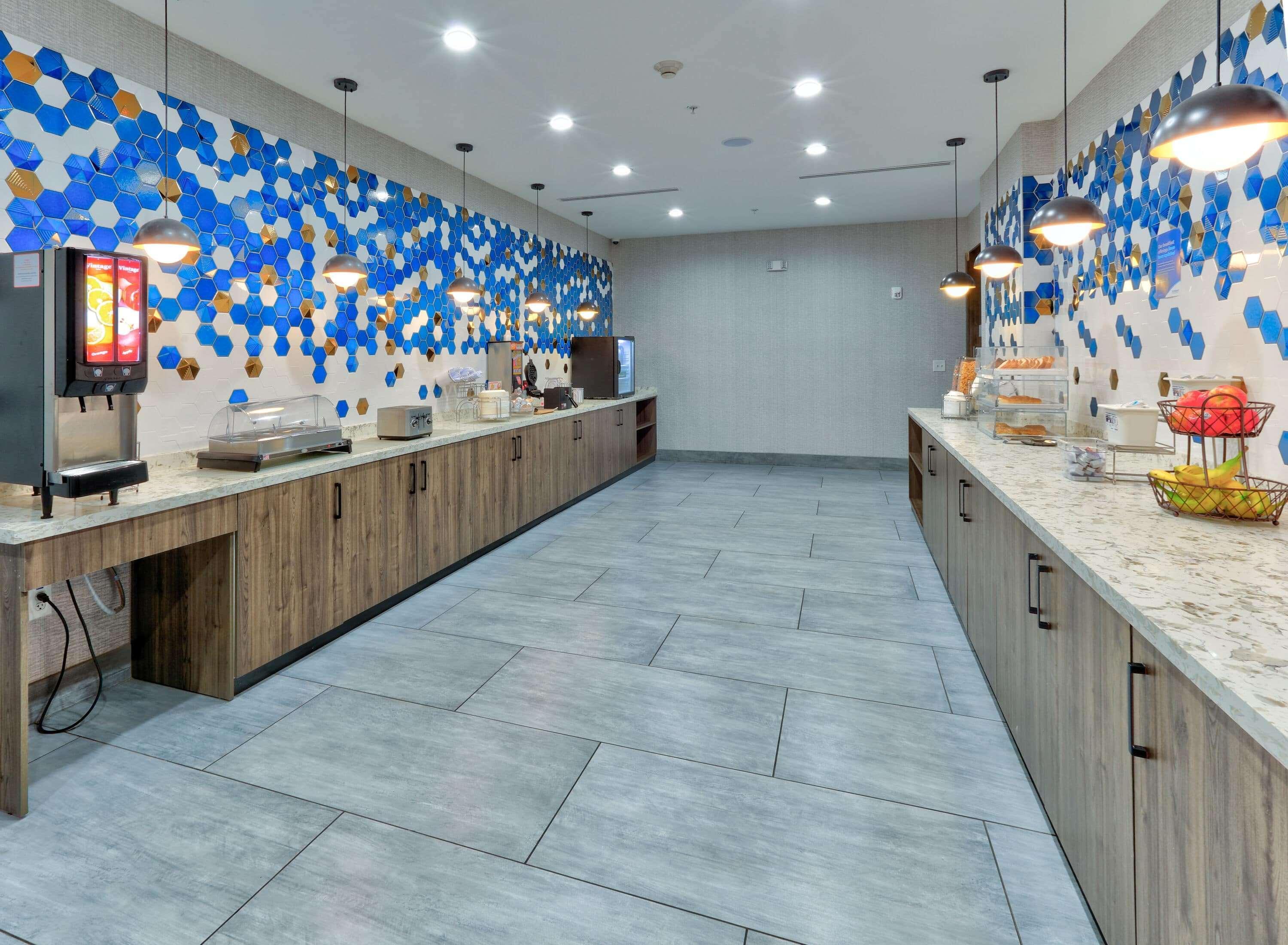 La Quinta Inn & Suites By Wyndham Dallas/Fairpark Buitenkant foto