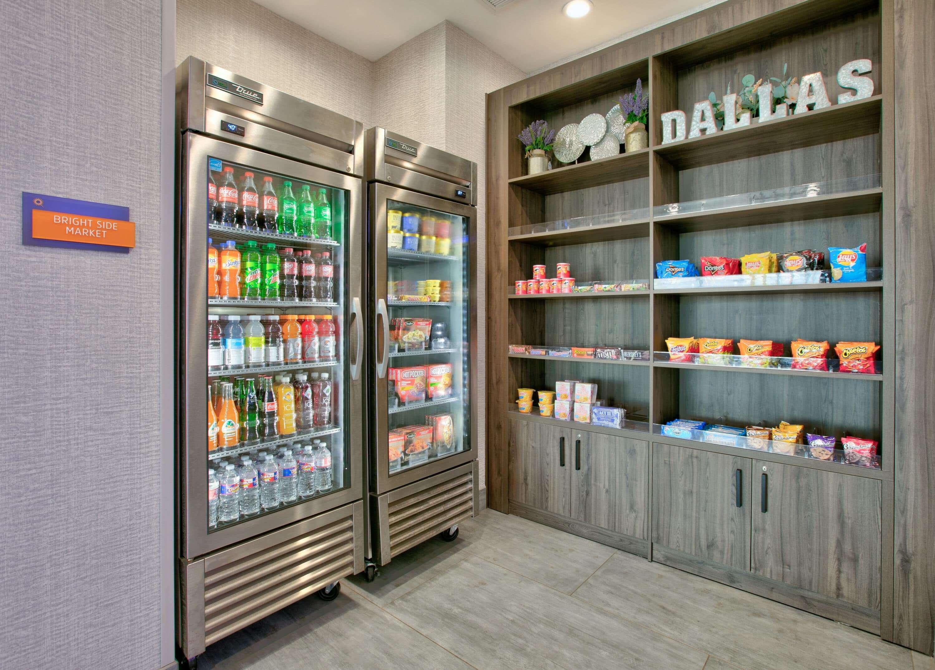 La Quinta Inn & Suites By Wyndham Dallas/Fairpark Buitenkant foto