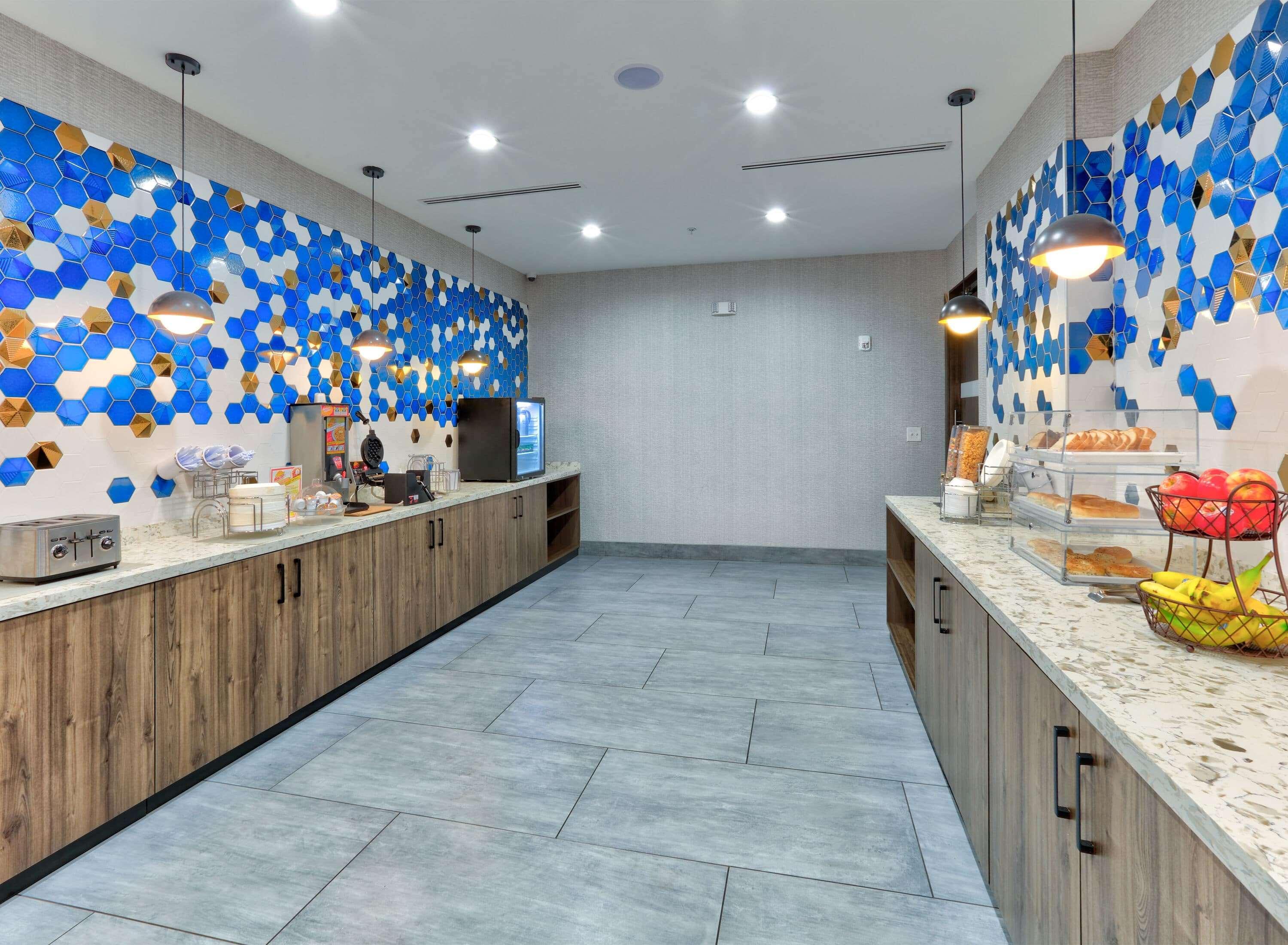 La Quinta Inn & Suites By Wyndham Dallas/Fairpark Buitenkant foto