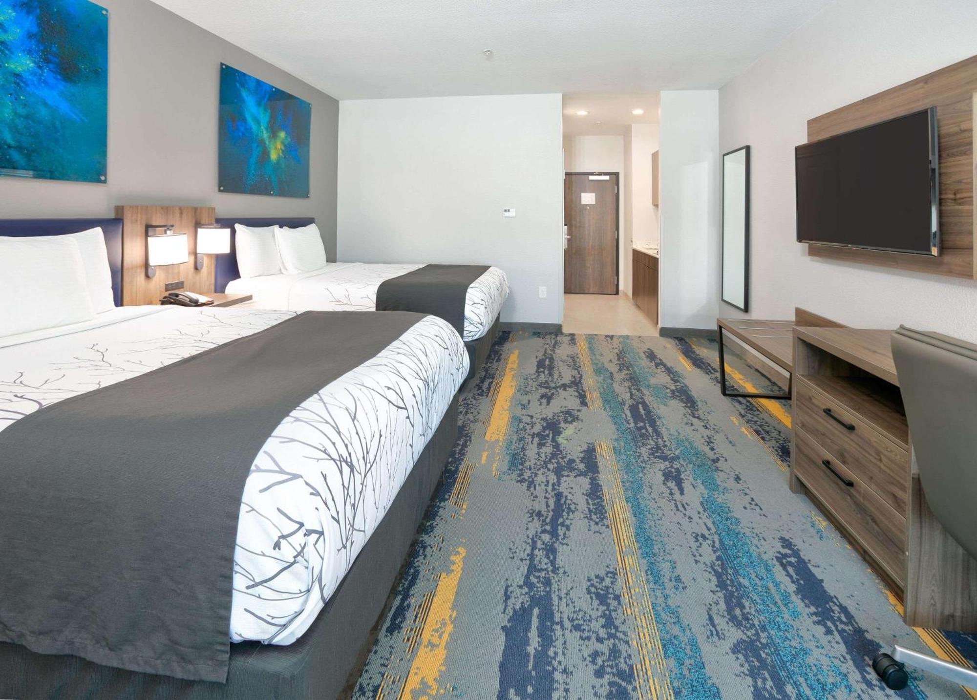 La Quinta Inn & Suites By Wyndham Dallas/Fairpark Buitenkant foto